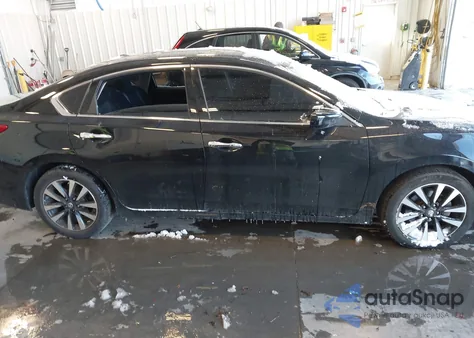 2018 Nissan Altima 2.5 Sv z USA, uszkodzony, nr VIN 1N4AL3AP2JC238866